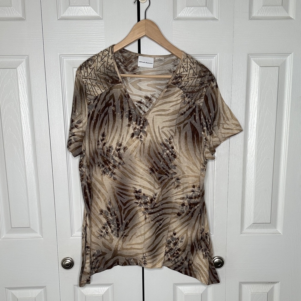 Alfred Dunner 58% Cotton Brown and Cream Animal Print & Leaf Print V-Neck Top XL